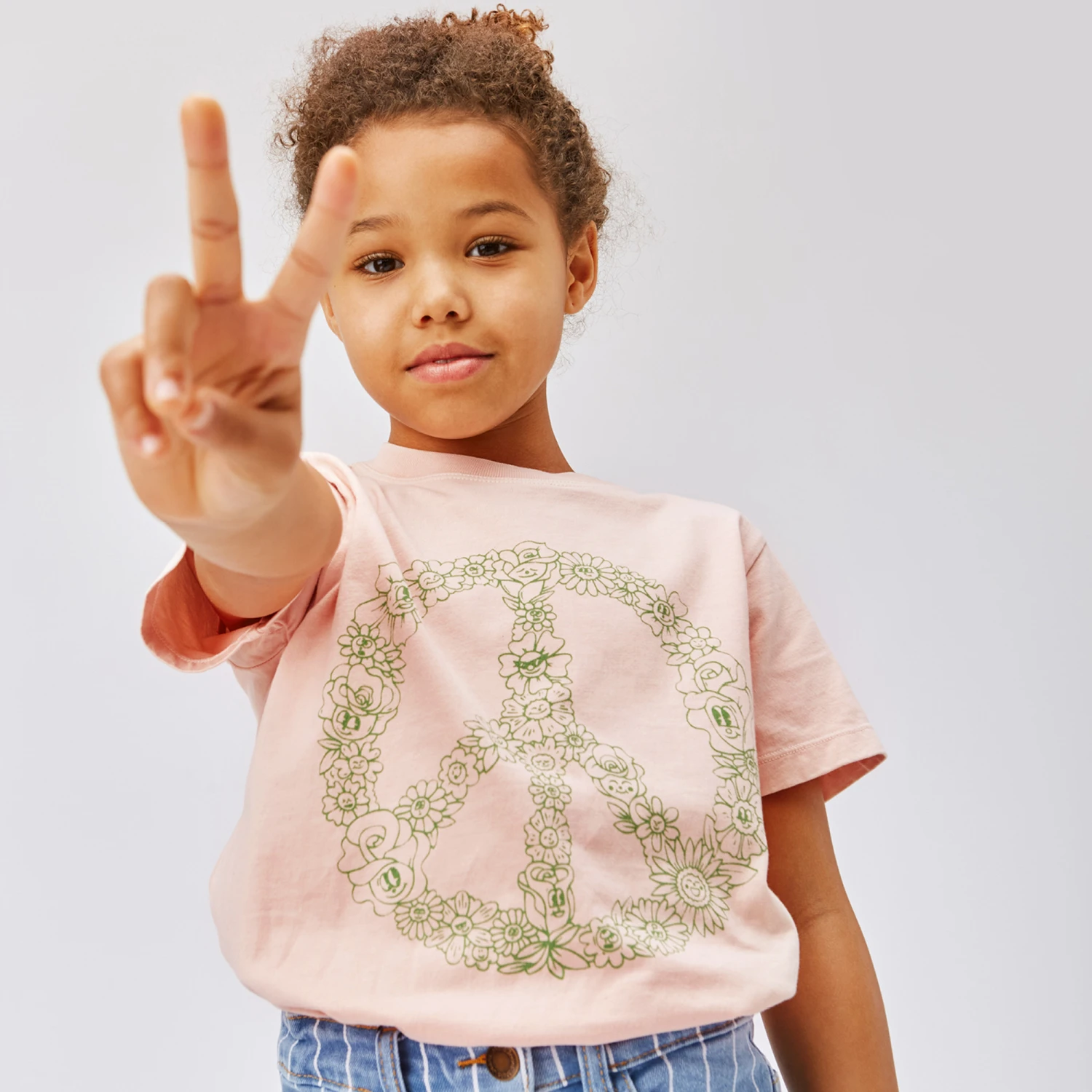 Molo Girls Pale Pink Cotton Peace T-Shirt 4 Molo Girls Pale Pink Cotton Peace T-Shirt - Image 2
